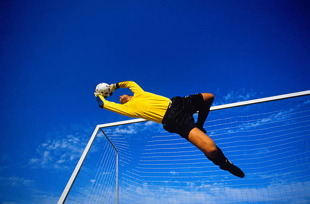 What Skills Should a Girls U14 Soccer Goalie Have?