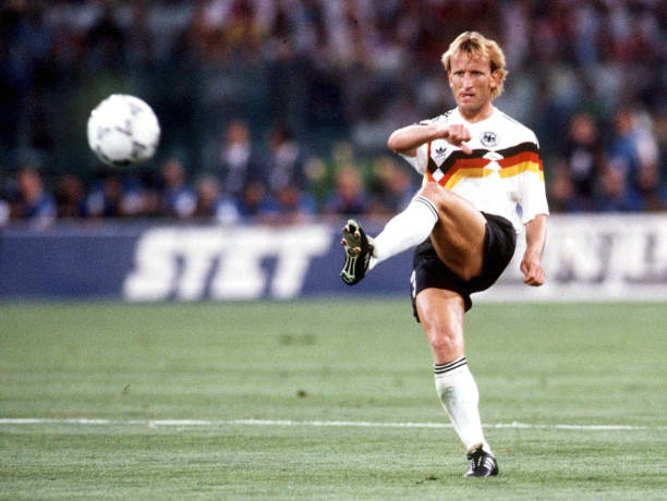 10 Greatest Soccer Players Who Wore the Number 3 Jersey