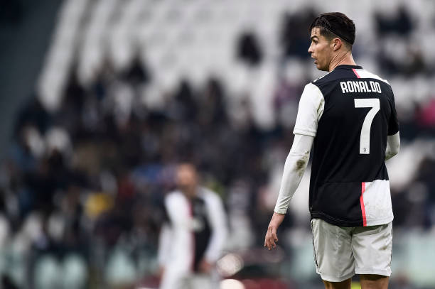 10 Greatest Soccer Players Who Wore the Number 7 Jersey