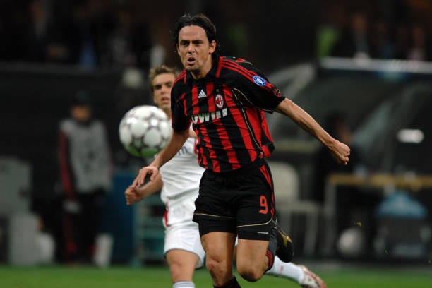 10 Greatest Soccer Players Who Wore the Number 9 Jersey
