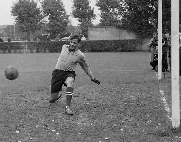 10 Greatest Soccer Players Ever to Wear the Number 1 Jersey