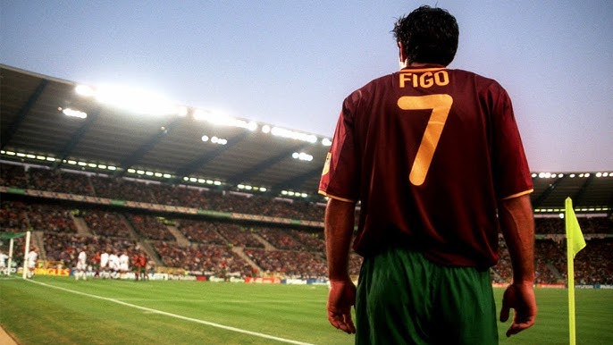 10 Greatest Soccer Players Who Wore the Number 7 Jersey