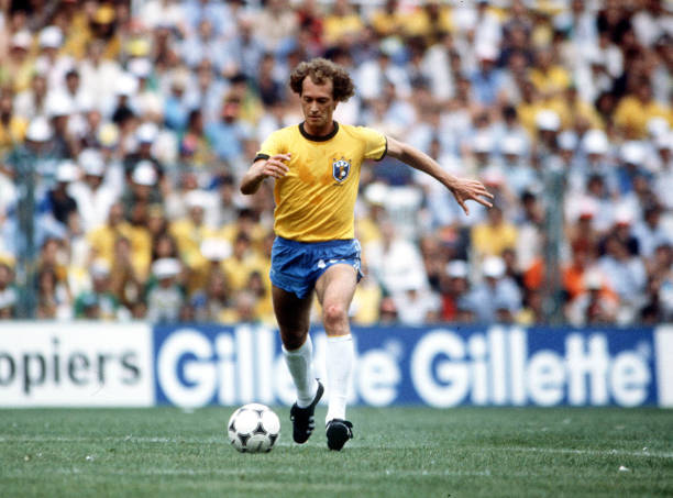 10 Greatest Soccer Players Who Wore the Number 5 Jersey