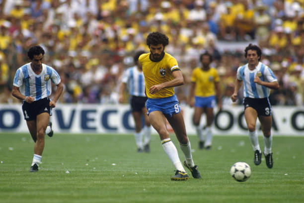 10 Greatest Soccer Players Who Wore the Number 8 Jersey