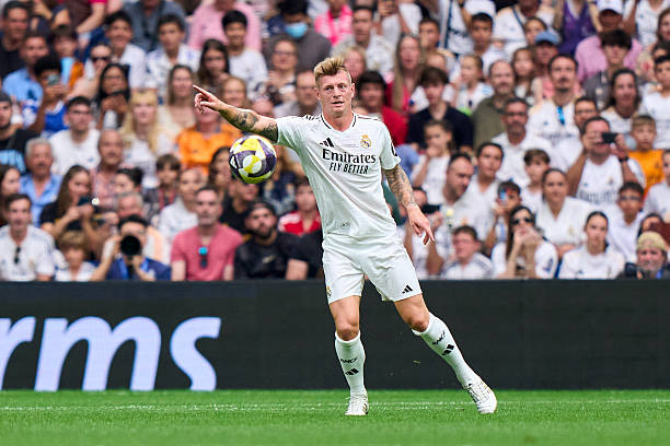 10 Greatest Soccer Players Who Wore the Number 8 Jersey