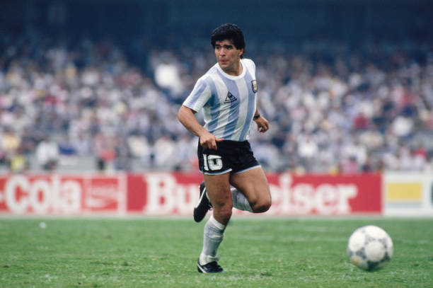 10 Greatest Soccer Players Who Wore the Number 10 Jersey
