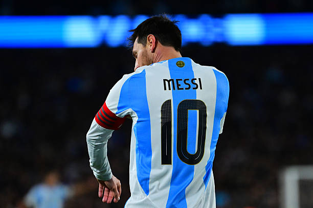 10 Greatest Soccer Players Who Wore the Number 10 Jersey